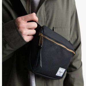 Herschel Supply Company -- Fifteen Hip Pack (black) -- NEW